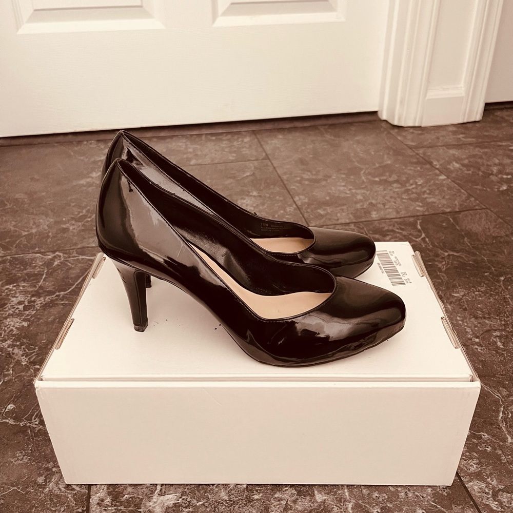 Franco Sarto Shiny Black Pumps